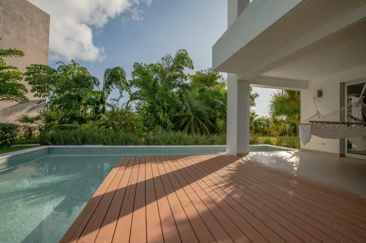 Casa Coral Beach Condo Condo Playa del Carmen