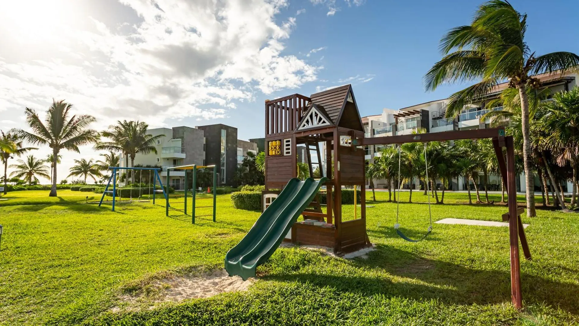 Casa Coral Beach Condo Condo Playa del Carmen