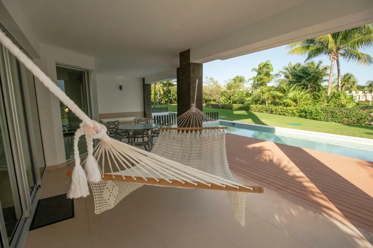 Casa Coral Beach Condo Condo Playa del Carmen Mexico